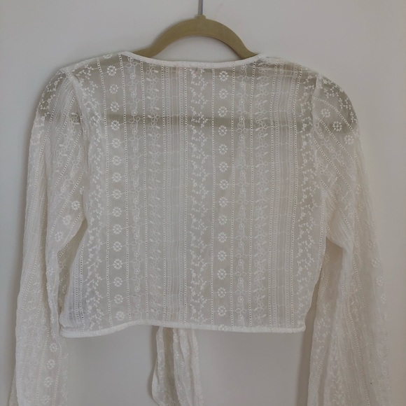 HOLLISTER TIE UP SHIRT - Picture 3 of 6